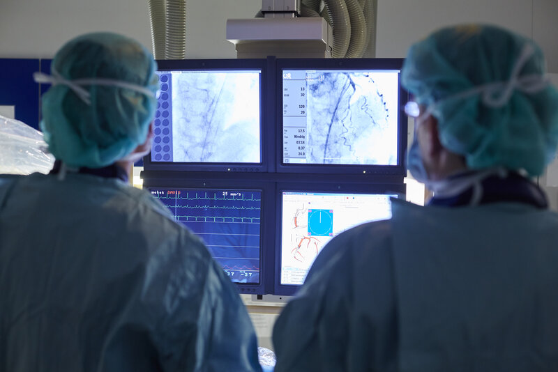 ROMA-Women  - Randomized comparison of the outcome of single vs. multiple arterial grafts in women (ROMA:Women)