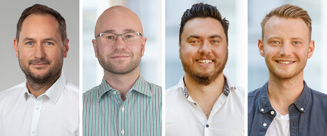 Gruppenfoto von vier Männern aus dem Forschungsteam der Universitätsmedizin Göttingen, aufgenommen vor hellem Hintergrund. Von links nach rechts: Dr. Lukas Cyganek sowie die Co-Erstautoren Dr. Jakob Fell, Dr. Mario Pavez-Giani und Fabian Koitka. Die Personen stehen nebeneinander und blicken in die Kamera.